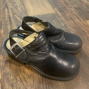Vintage Arizona sling back shoes